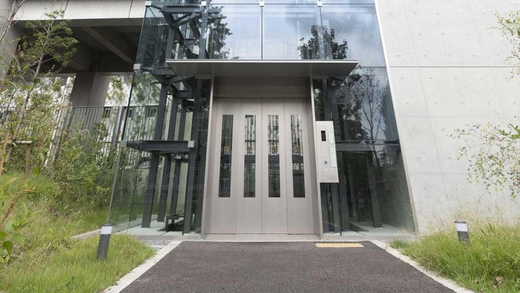 Autodoor Elevator