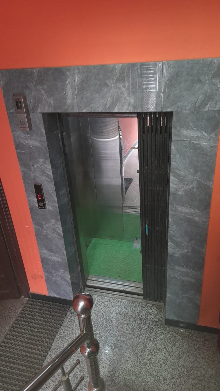 Kotis Elevator Gallery 4